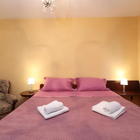 Happy, Perfect For Two, With Seaview Balconies And Free Parking Opatija