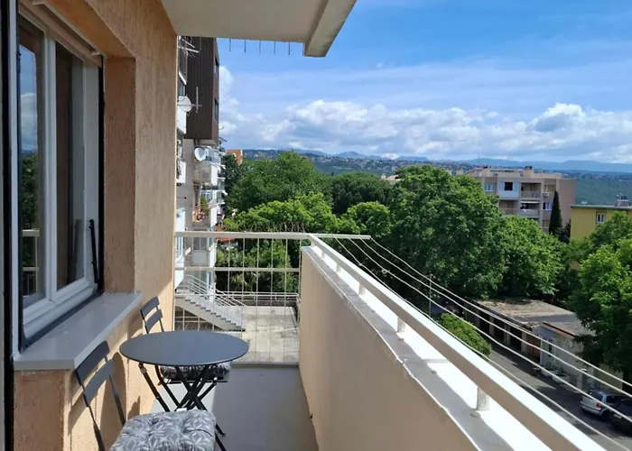 Happy, Perfect For Two, With Seaview Balconies And Free Parking Lägenhet Opatija